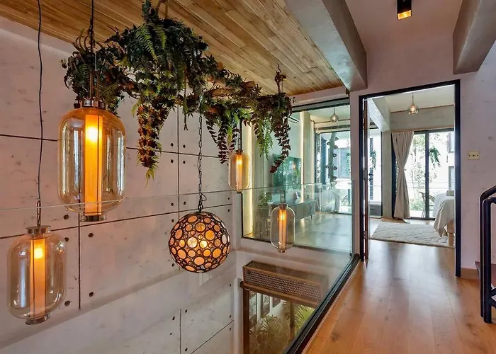 Thai Wabi-sabi Loft